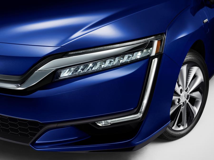 Детали экстерьера Honda Clarity Electric 2017 года  (NA) (фото 5 из 16)